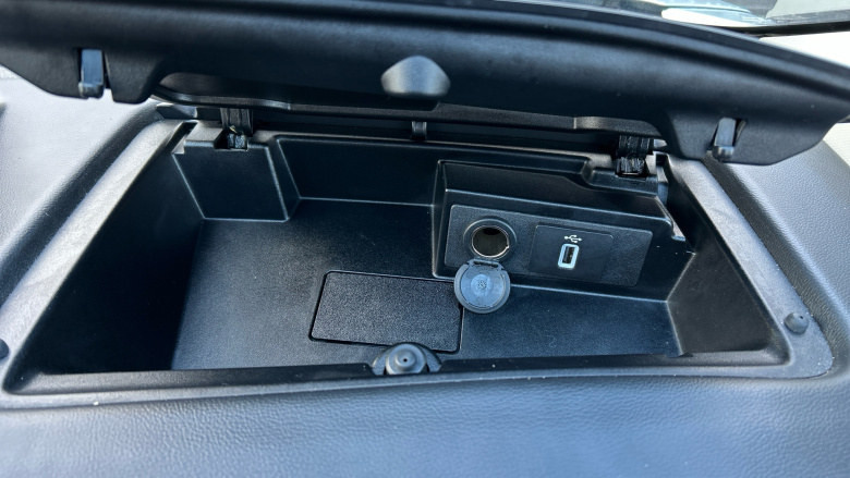 Ford Tourneo Custom Transit Custom Tourneo L2 Diesel Fwd 2.0 EcoBlue 150ps Low Roof 8 Seater Titanium